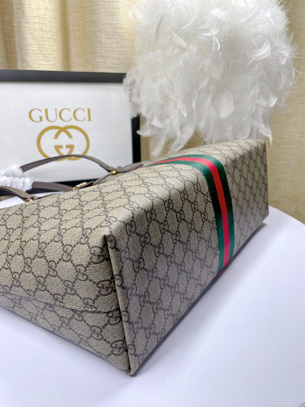 激安グッチバッグコピー角部分ディテール